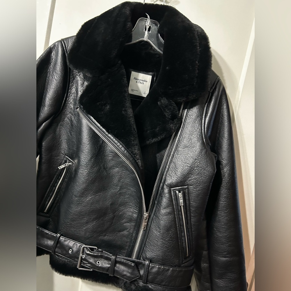 Abercrombie & Fitch Black Vegan Leather Bomber Jacket With Plush Collar